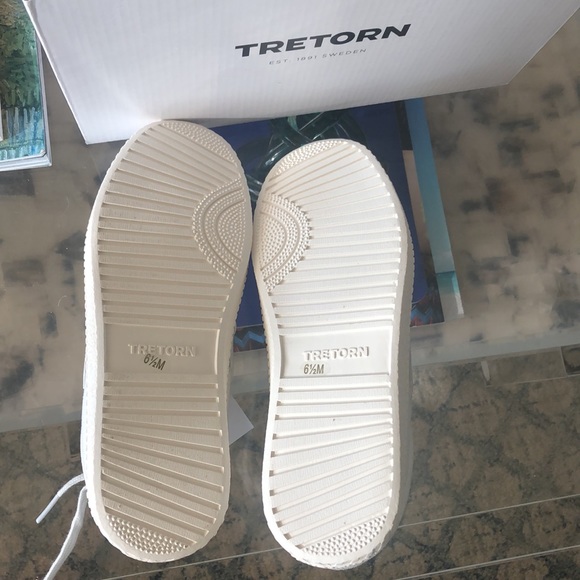 NWT White Trentorn sneakers - Picture 5 of 6